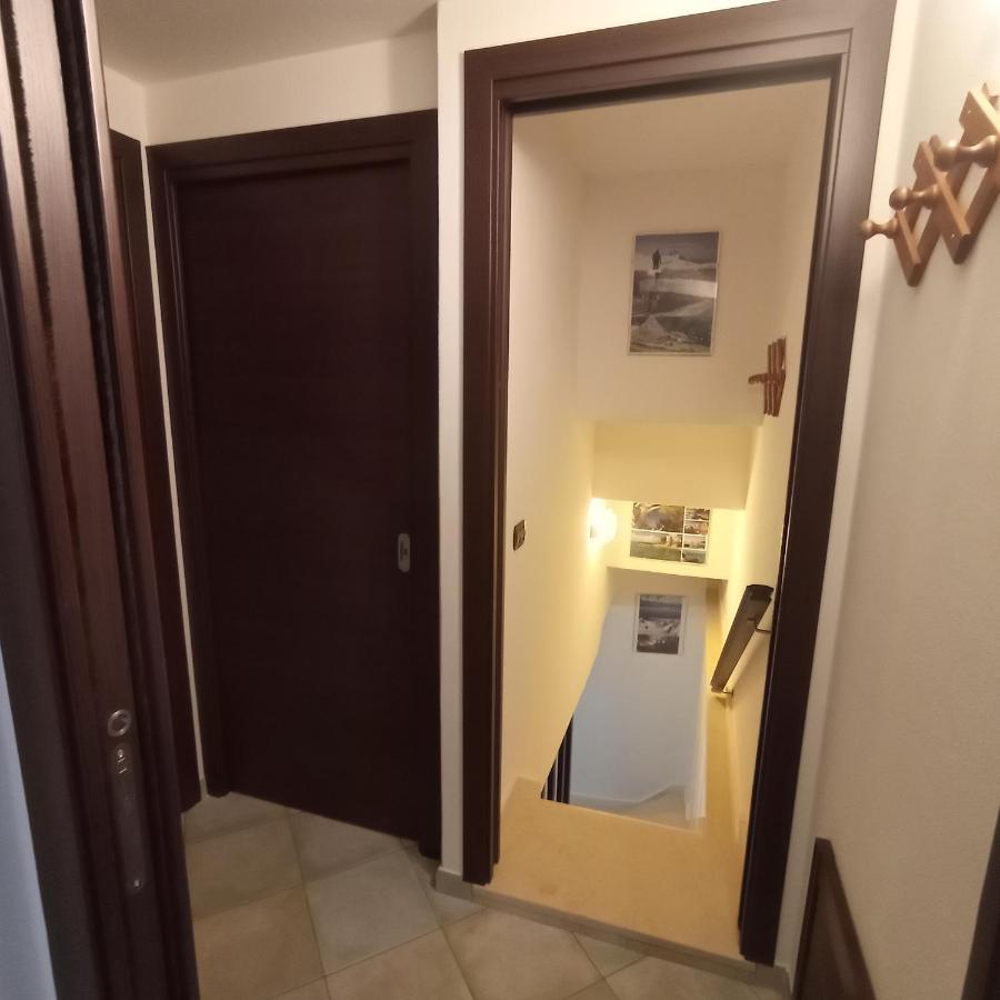 Sadomunostra Apartment ตอร์โตลี ภายนอก รูปภาพ